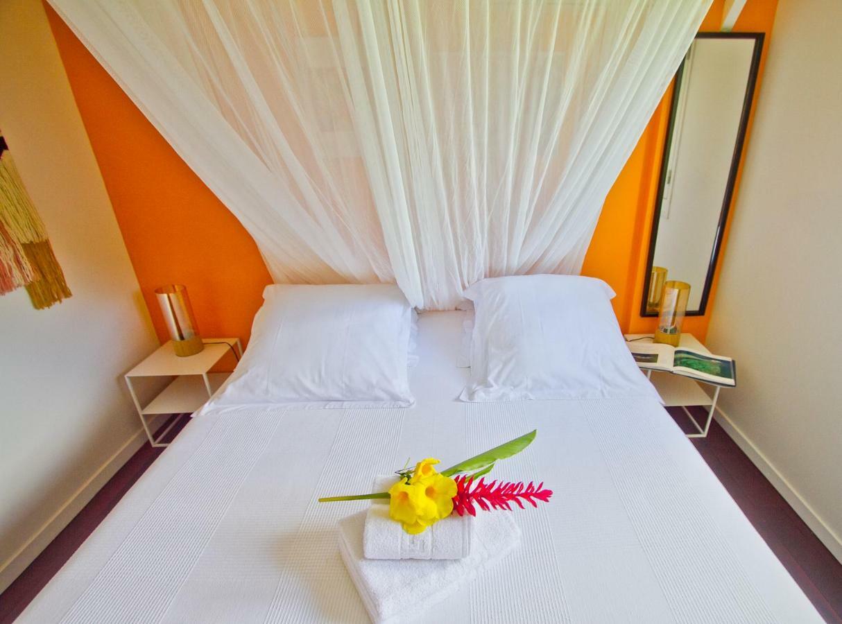 Lodge Coco Deshaies Bagian luar foto